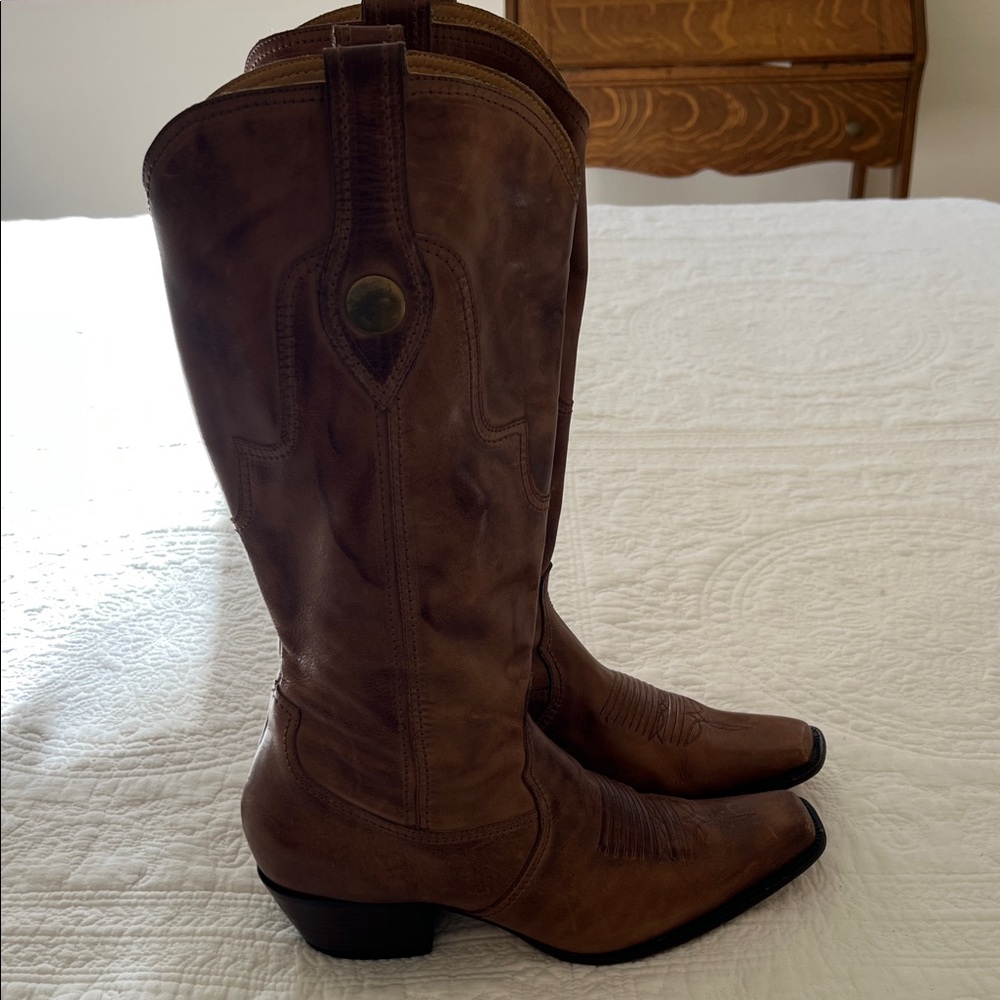 Classic Brown Heeled Charlie 1 Horse Women's Boots